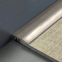 DURAL Abschlussprofil SNAP LVT titan mit Holzfliese verarbeitet