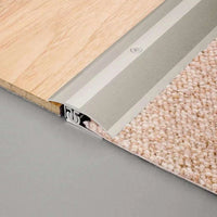Ambientebild Multi-Übergangsprofil Aluminium silber mit sichtbaren Schrauben