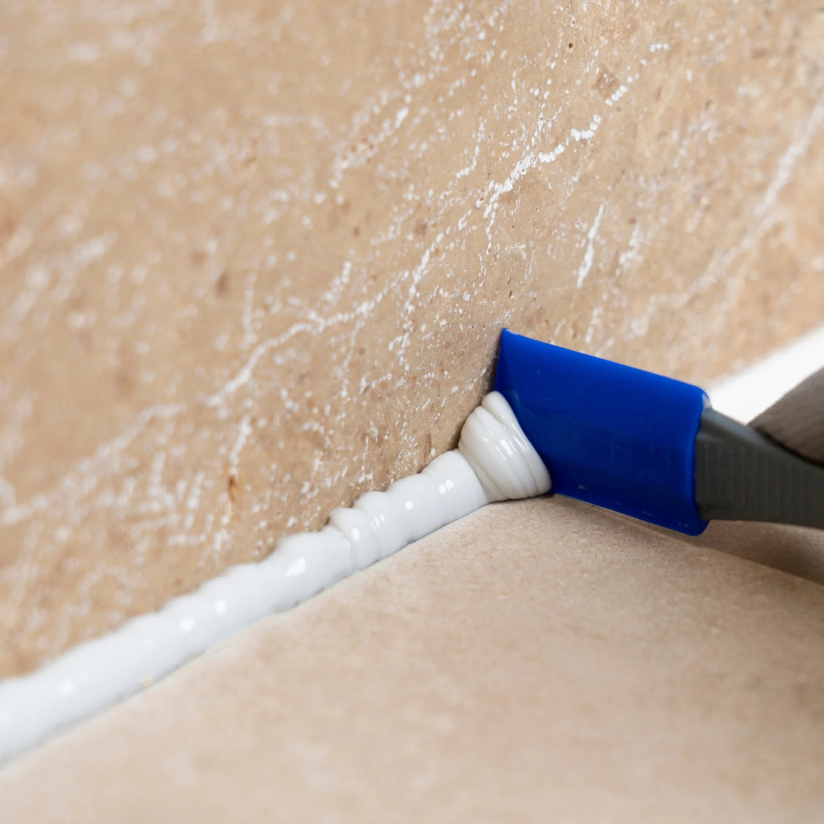 OTTOSEAL S 70 in Anwendung beim abziehen