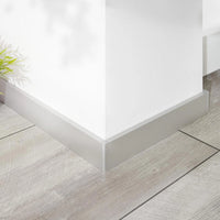 Ambientebild der Sockelleiste Square silber
